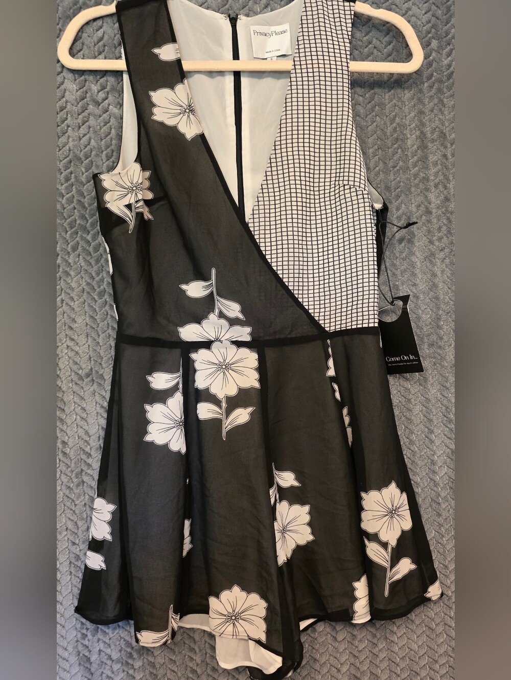 NWT Womens Romper- size small